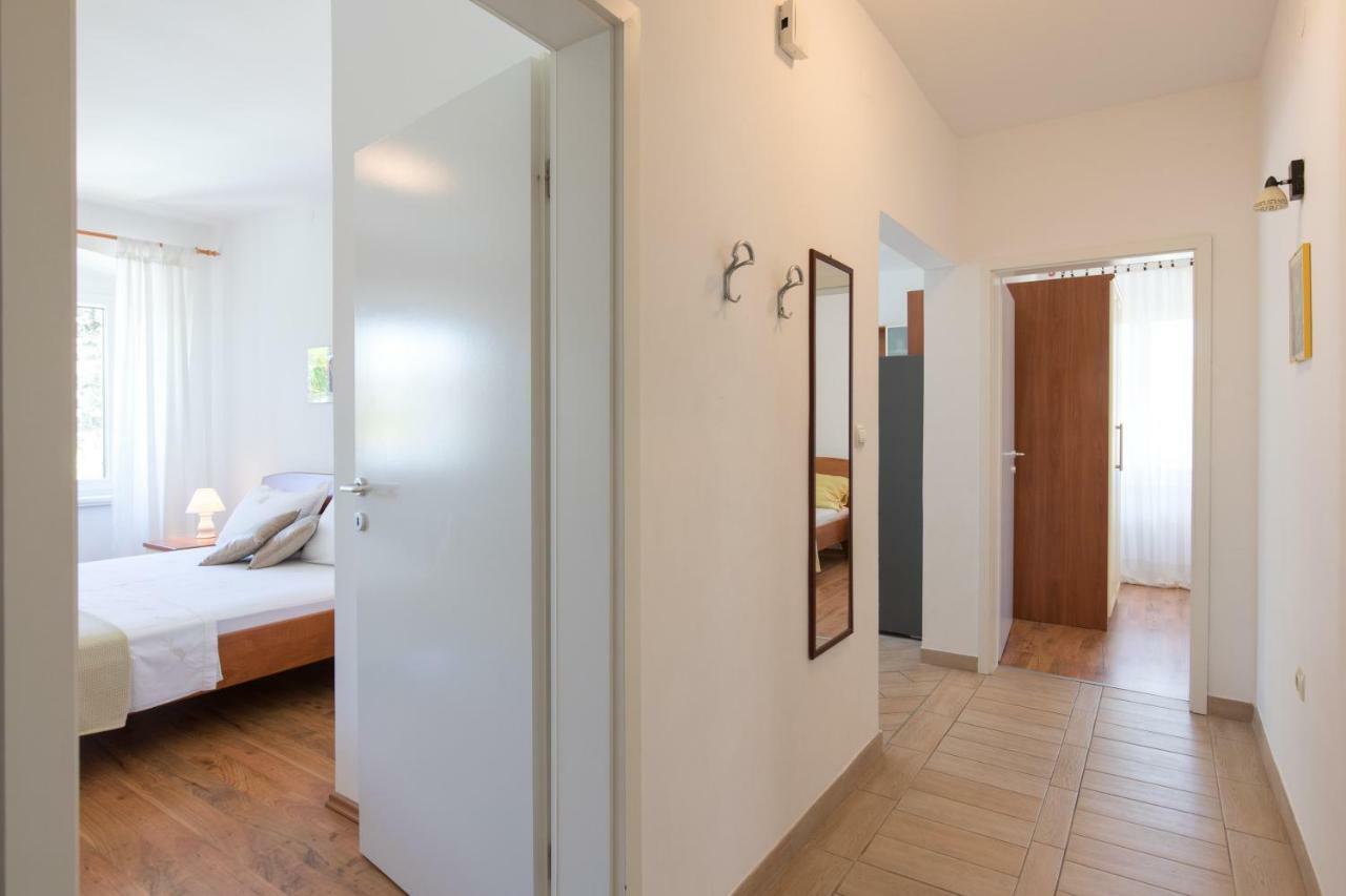 Apartments Ivona Malinska Luaran gambar